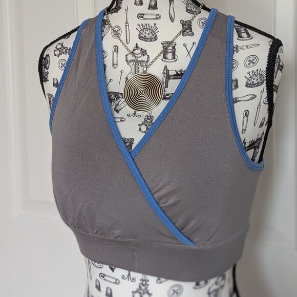 Kindred Bravely Nursing Sleep Bra Racerback Small Busty Gray Blue Like New - Picture 1 of 6